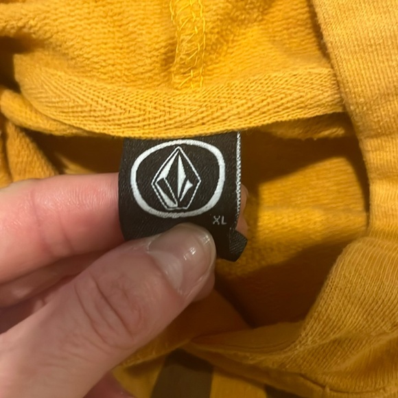 Volcom Sweatshirt - Picture 2 of 3